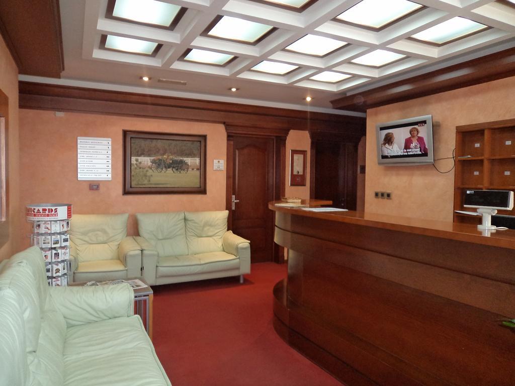 Panorama City Inn 스렘스키카를로브치 외부 사진