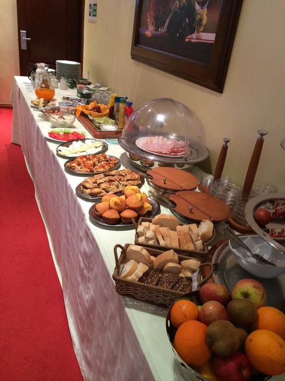 Panorama City Inn 스렘스키카를로브치 외부 사진